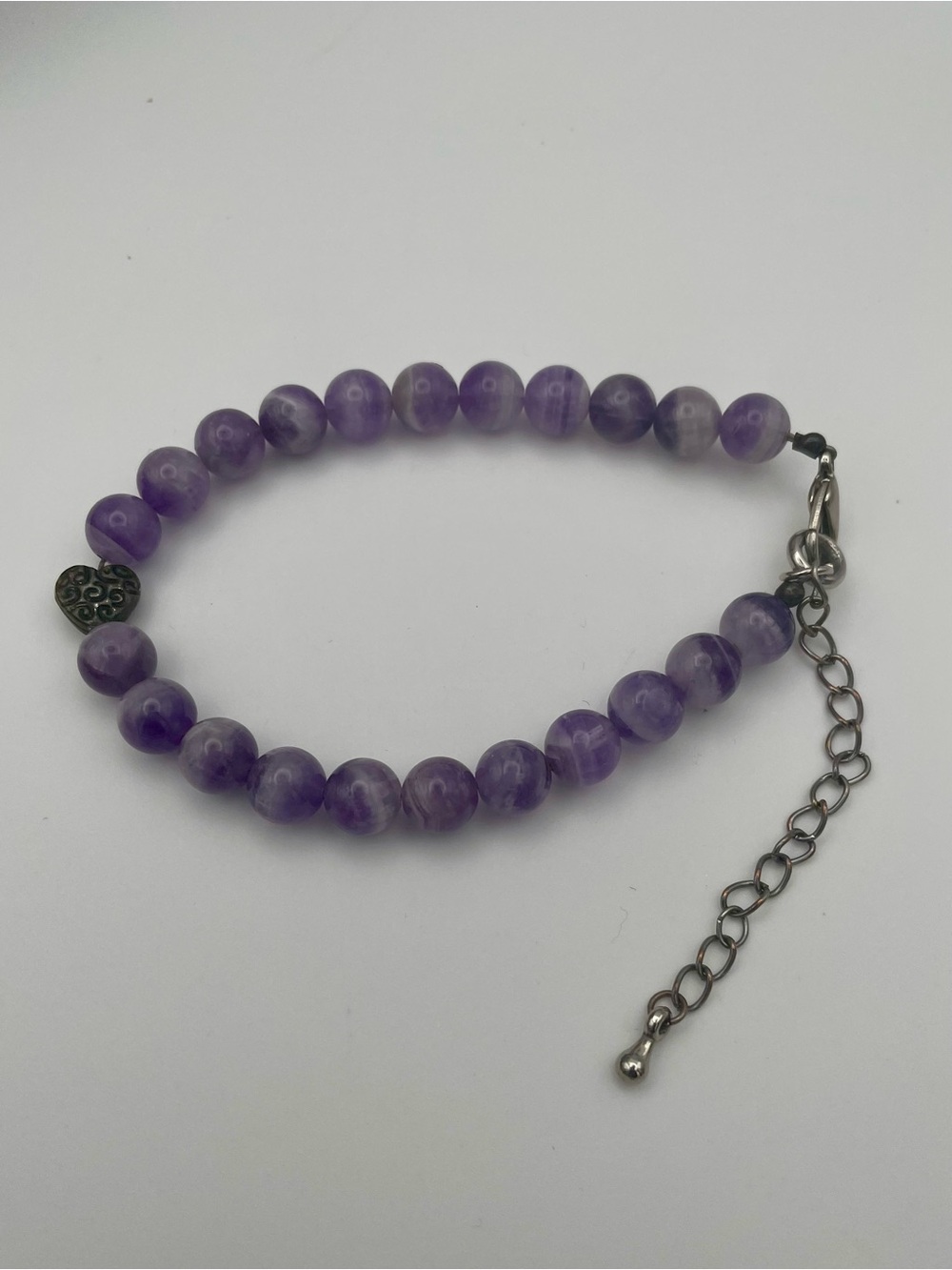 Amethyst Purple Beaded Bracelet w/Heart Charm. Silver Tone. 8 inch w/3 inch ext